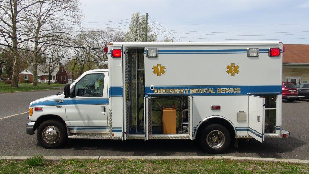 2002 Wheeled Coach Custom VCI Ambulances